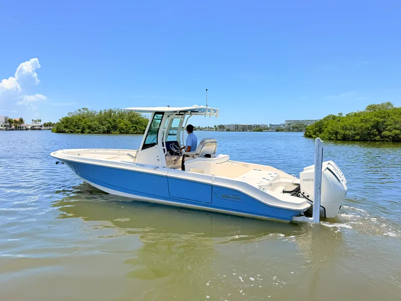 Slide: The Image of Boston Whaler 280 Dauntless 2027 - 12