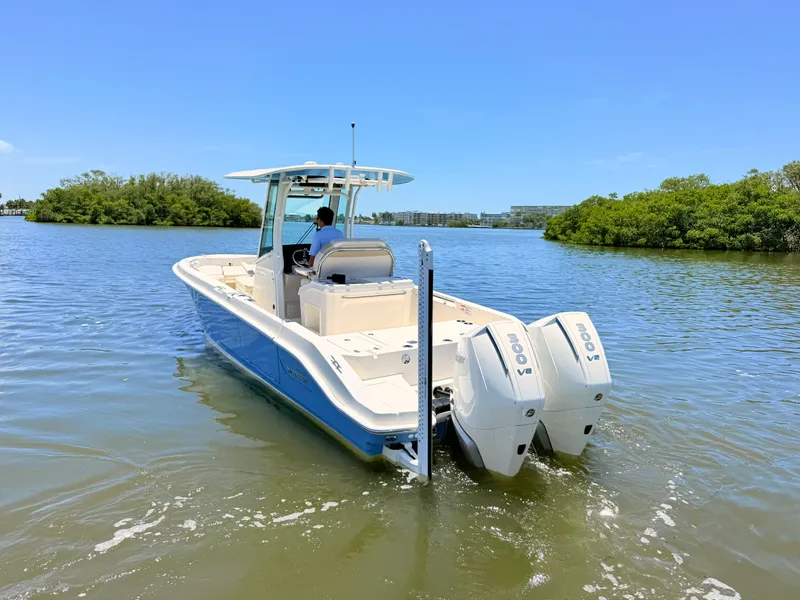 Slide: The Image of Boston Whaler 280 Dauntless 2027 - 14