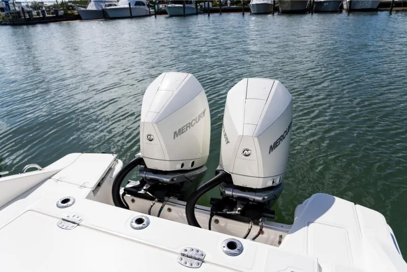 Slide: The Image of Boston Whaler 280 Dauntless 2027 - 50