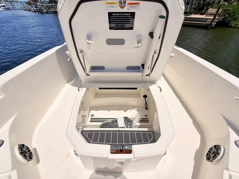 Slide: The Image of Boston Whaler 280 Dauntless 2027 - 55