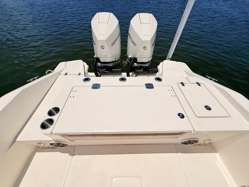 Slide: The Image of Boston Whaler 280 Dauntless 2027 - 22