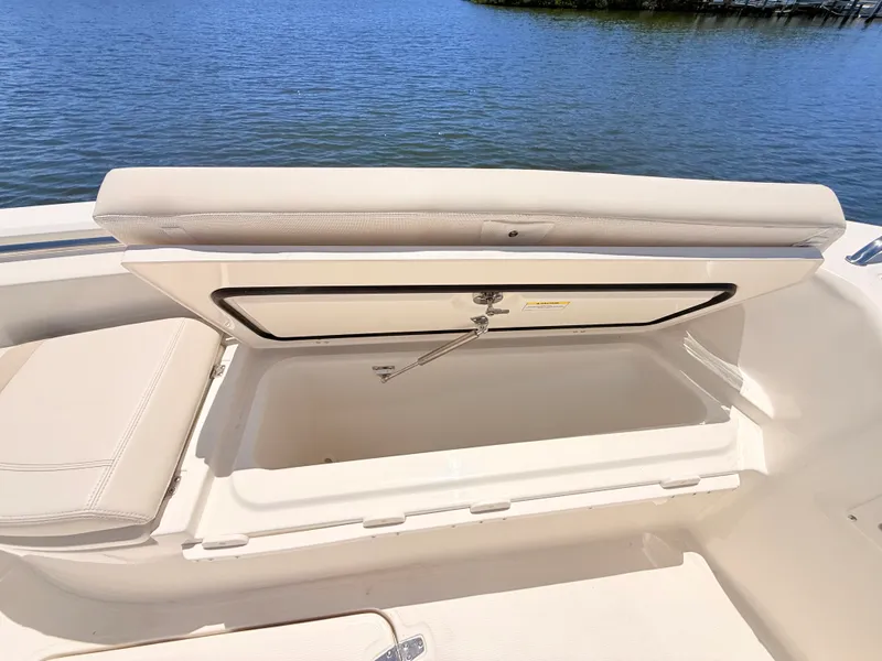 Slide: The Image of Boston Whaler 280 Dauntless 2027 - 63