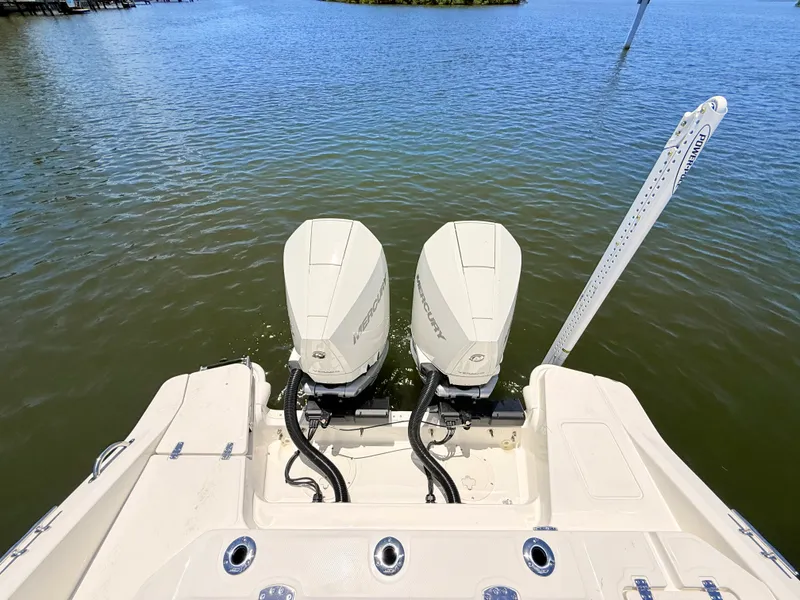 Slide: The Image of Boston Whaler 280 Dauntless 2027 - 21