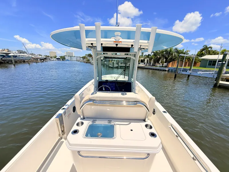 Slide: The Image of Boston Whaler 280 Dauntless 2027 - 30