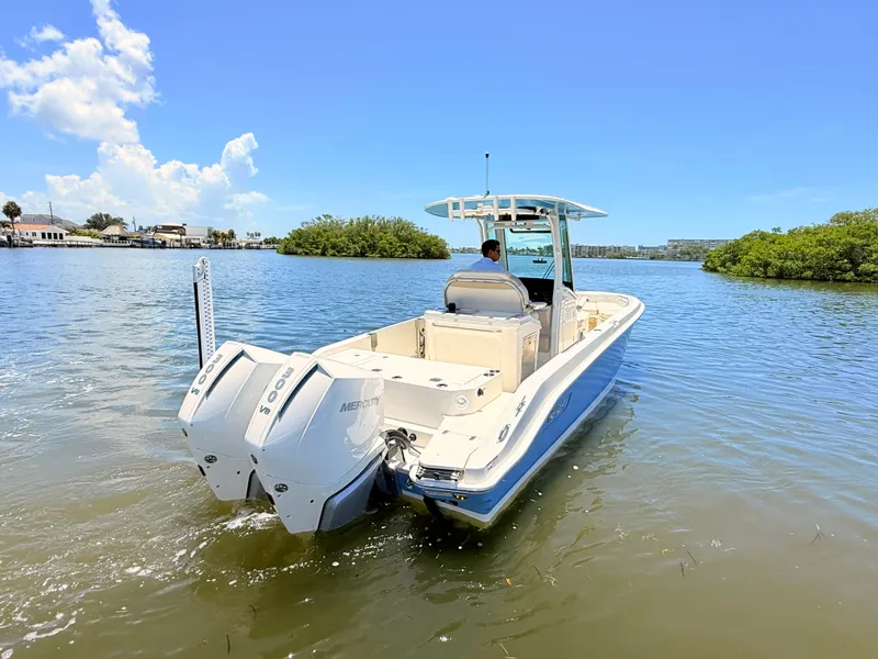 Slide: The Image of Boston Whaler 280 Dauntless 2027 - 17