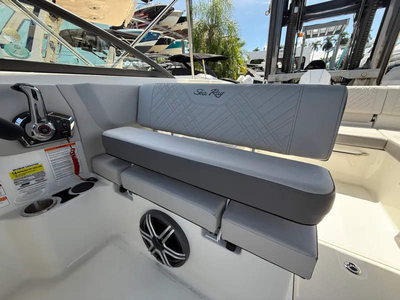 Slide: The Image of Sea Ray SDX 250 Outboard 2026 - 14