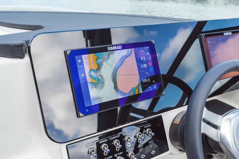 Slide: The Image of Sea Ray SDX 250 Outboard 2026 - 20