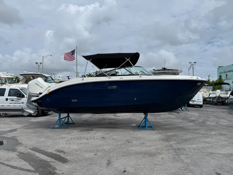 The Image of Sea Ray SDX 250 Outboard 2026 - 0