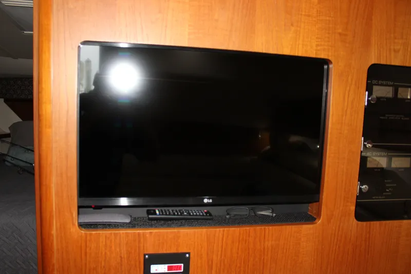 Slide: The Image of Tiara 3800 Open 2002 - 51