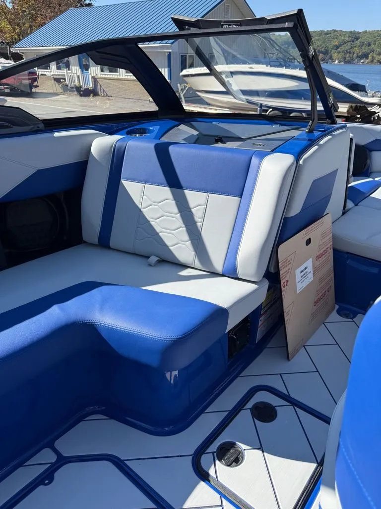 Slide: The Image of Malibu MALIBU 23 LSV 2026 - 21
