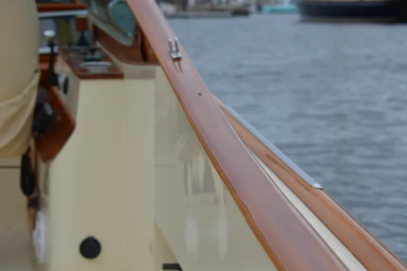 Slide: The Image of Varnish - 23