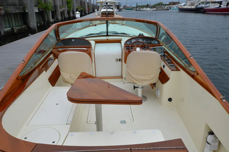 Slide: The Image of Curved Settee - 8