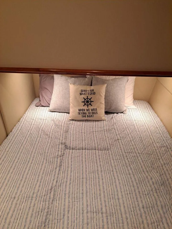 Slide: The Image of Interior of 2005 Rampage 45 Convertible with cozy bed and pillows. - 17