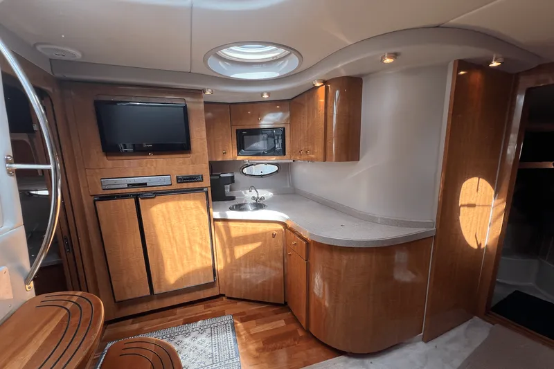 Slide: The Image of Regal COMMODORE 3860 2002 - 20