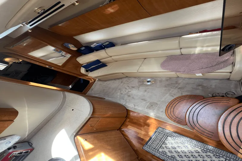 Slide: The Image of Regal COMMODORE 3860 2002 - 3