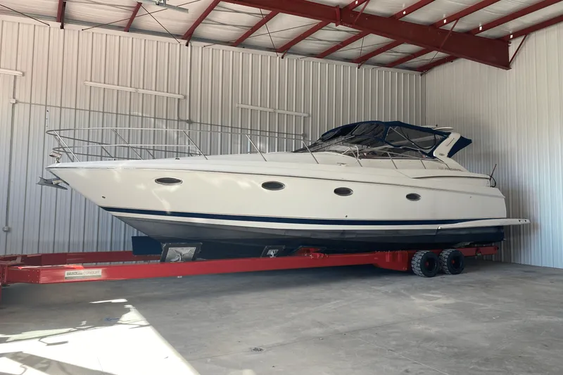 Slide: The Image of Regal COMMODORE 3860 2002 - 43