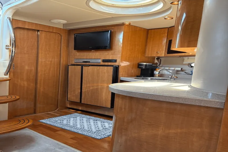 Slide: The Image of Regal COMMODORE 3860 2002 - 47