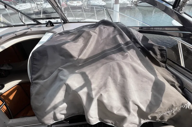 Slide: The Image of Regal COMMODORE 3860 2002 - 5