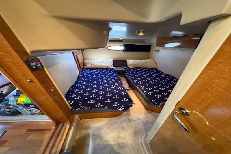 Slide: The Image of Regal COMMODORE 3860 2002 - 53