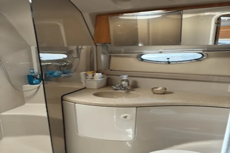 Slide: The Image of Regal COMMODORE 3860 2002 - 58