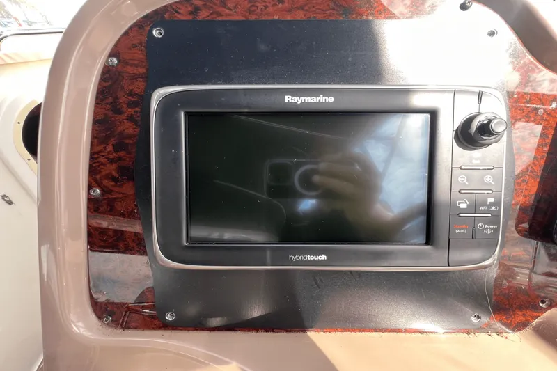 Slide: The Image of Regal COMMODORE 3860 2002 - 6