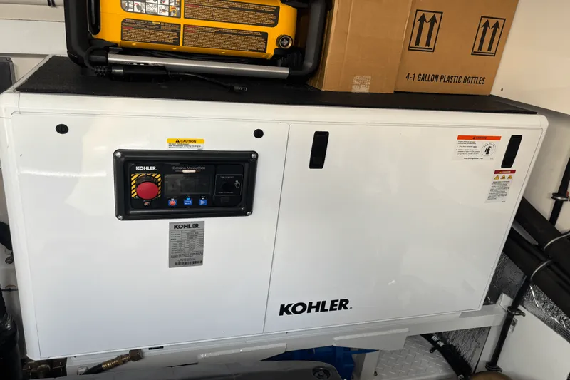 Slide: The Image of Cruisers Yachts 60 CANTIUS 2024 - 71