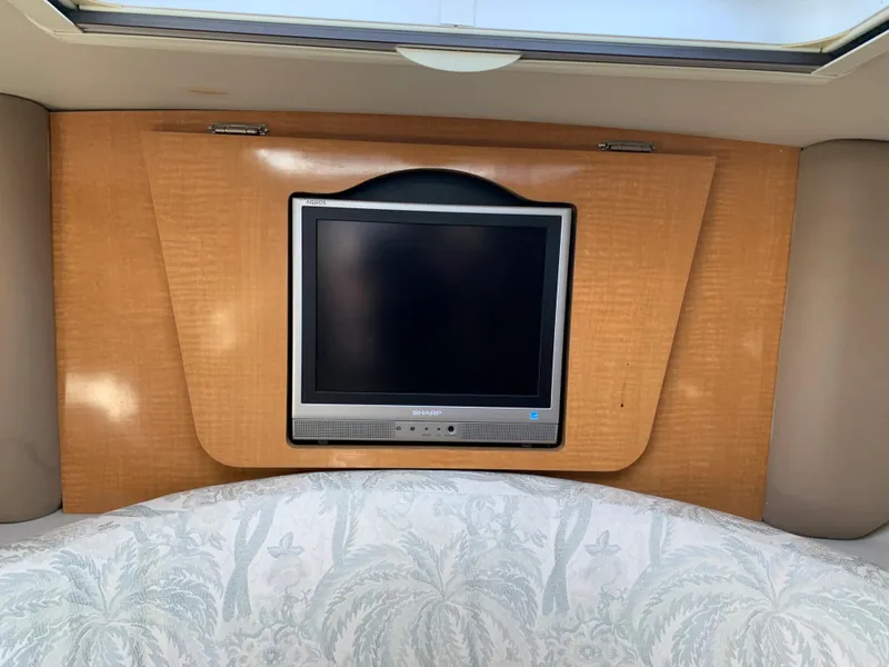 Slide: The Image of Flat-screen TV in 2006 Chaparral 276 Signature boat cabin. - 13