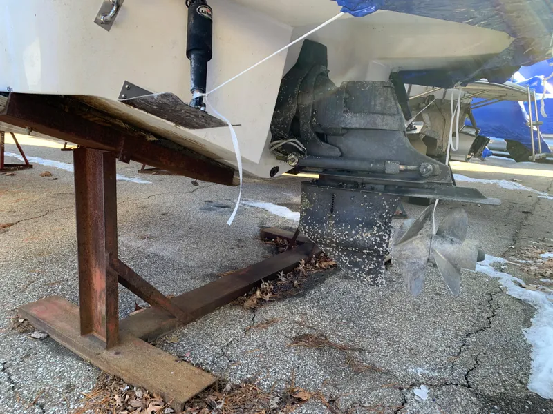 Slide: The Image of 2006 Chaparral 276 Signature boat propeller and stern drive on a stand. - 20