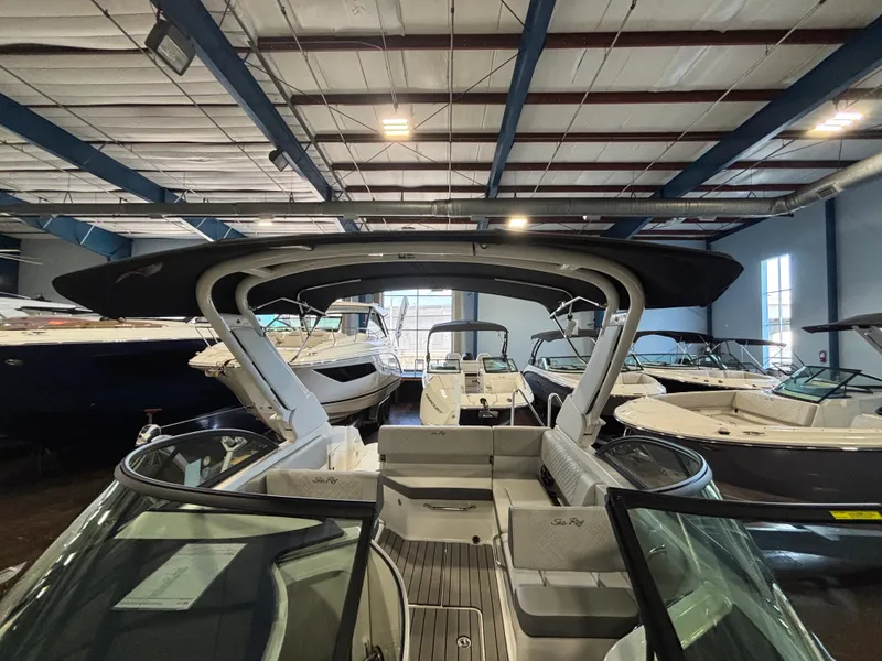 Slide: The Image of Sea Ray SDX 230 Outboard 2026 - 16