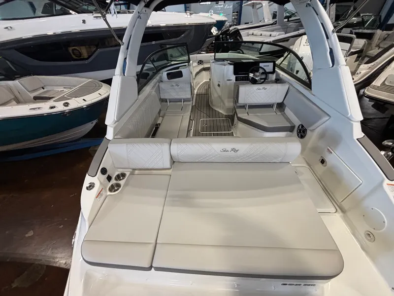 Slide: The Image of Sea Ray SDX 230 Outboard 2026 - 4