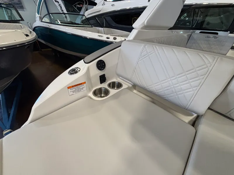 Slide: The Image of Sea Ray SDX 230 Outboard 2026 - 5