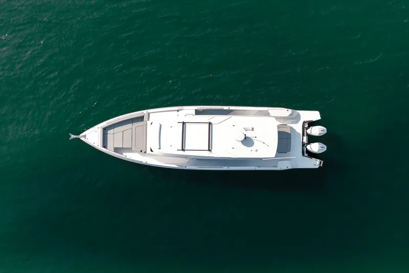 Slide: The Image of Cruisers 38 VTR 2027 - 38