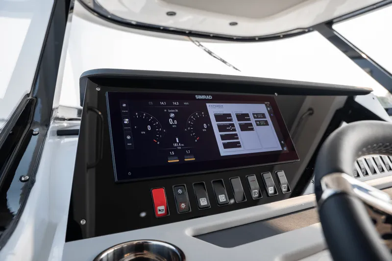 Slide: The Image of Cruisers 38 VTR 2027 - 14