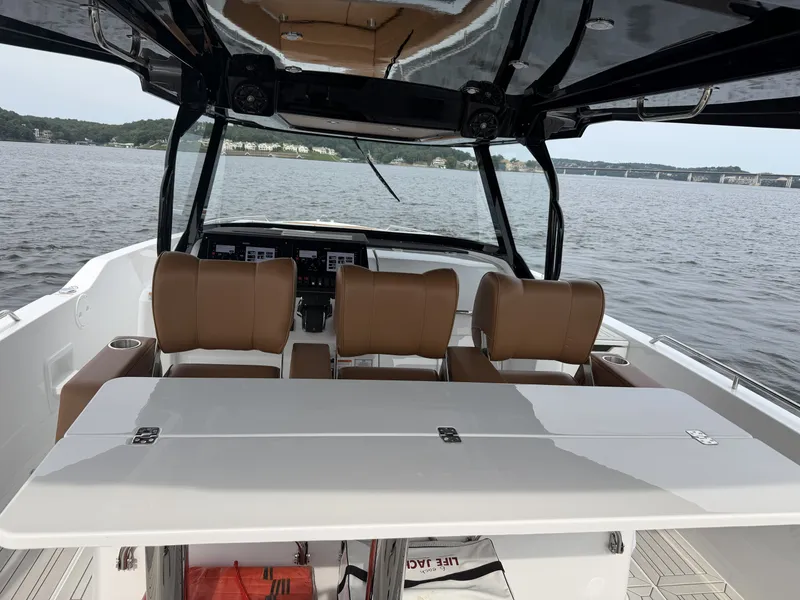 Slide: The Image of Cruisers 38 VTR 2027 - 16