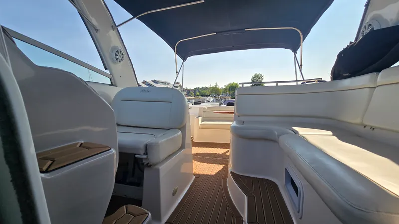 Slide: The Image of Rinker 290 FIESTA VEE 2004 - 13