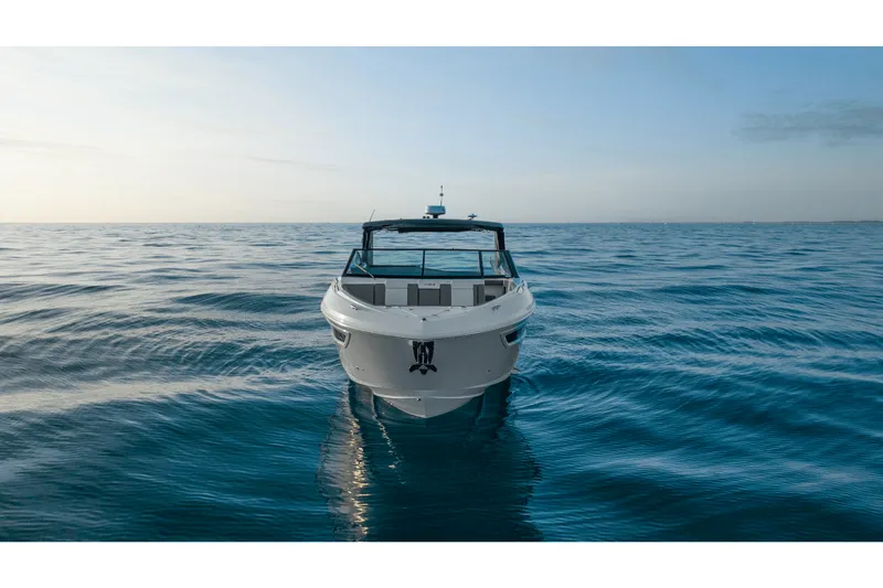Slide: The Image of Cruisers 38 GLS Outboard 2027 - 4