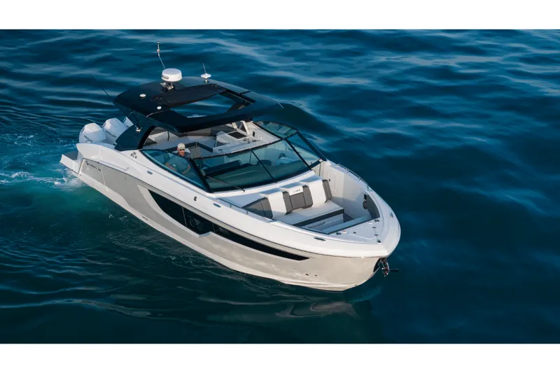 Slide: The Image of Cruisers 38 GLS Outboard 2027 - 11