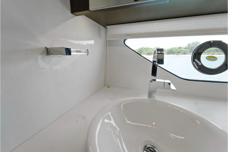 Slide: The Image of Cruisers 38 GLS Outboard 2027 - 115