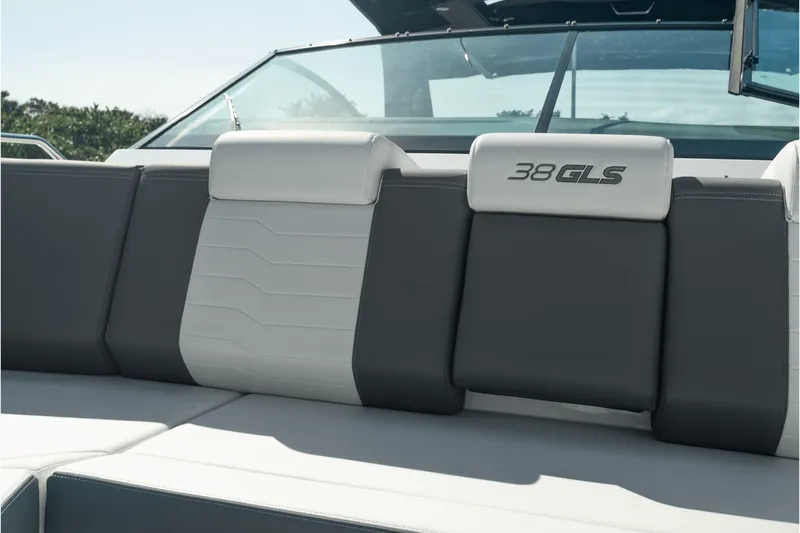 Slide: The Image of Cruisers 38 GLS Outboard 2027 - 87