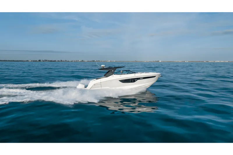 Slide: The Image of Cruisers 38 GLS Outboard 2027 - 15