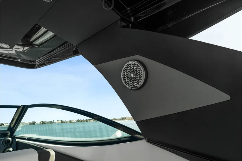 Slide: The Image of Cruisers 38 GLS Outboard 2027 - 72