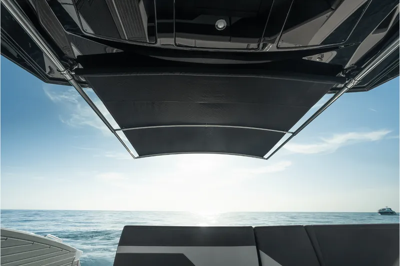Slide: The Image of Cruisers 38 GLS Outboard 2027 - 64