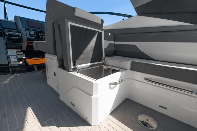 Slide: The Image of Cruisers 38 GLS Outboard 2027 - 75