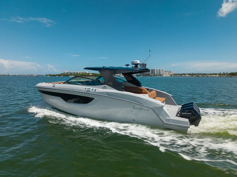 Slide: The Image of Cruisers 38 GLS Outboard 2027 - 14