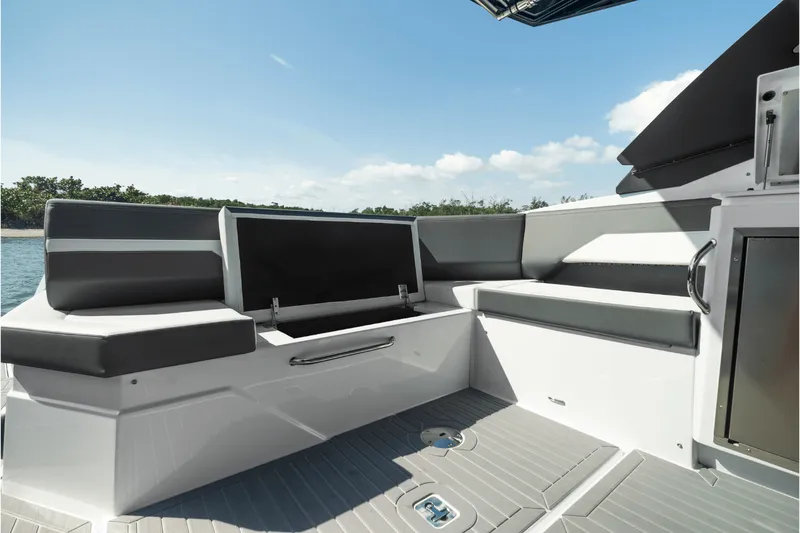 Slide: The Image of Cruisers 38 GLS Outboard 2027 - 76