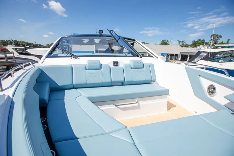Slide: The Image of Cruisers 42 GLS Outboard 2027 - 45