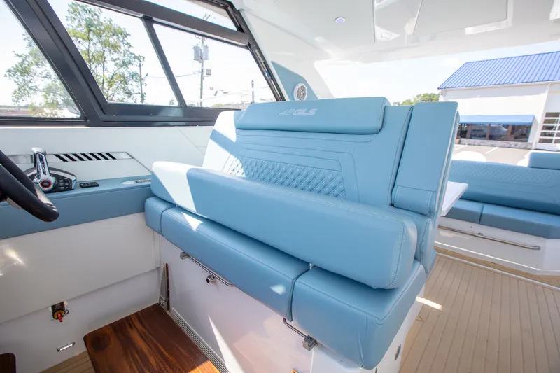 Slide: The Image of Cruisers 42 GLS Outboard 2027 - 27