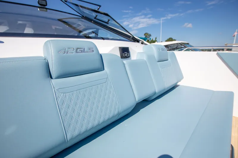 Slide: The Image of Cruisers 42 GLS Outboard 2027 - 47