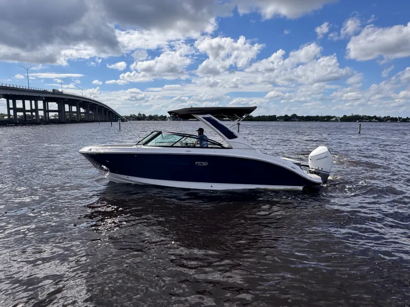 Slide: The Image of Sea Ray SDX 250 Outboard 2026 - 2