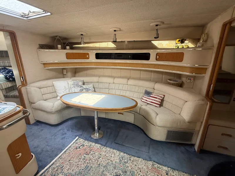 Slide: The Image of Sea Ray 44 SUNDANCER 1993 - 18